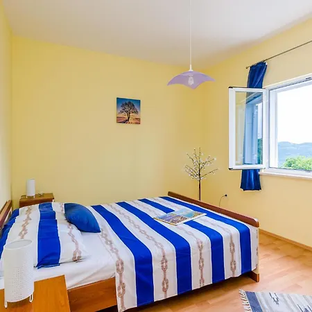 Croatia Feriehus Lovorno