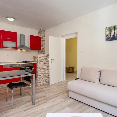 Holiday home Croatia Lovorno